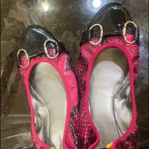 Tahari Gustave Blk/Red Multi color Snakeskin Ballet Shoes